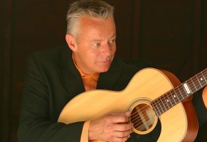 Tommy Emmanuel w/ Richard Smith @ Charleston Music Hall