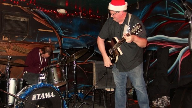 Jinglebang2014TinRoof(TBL)466_resized
